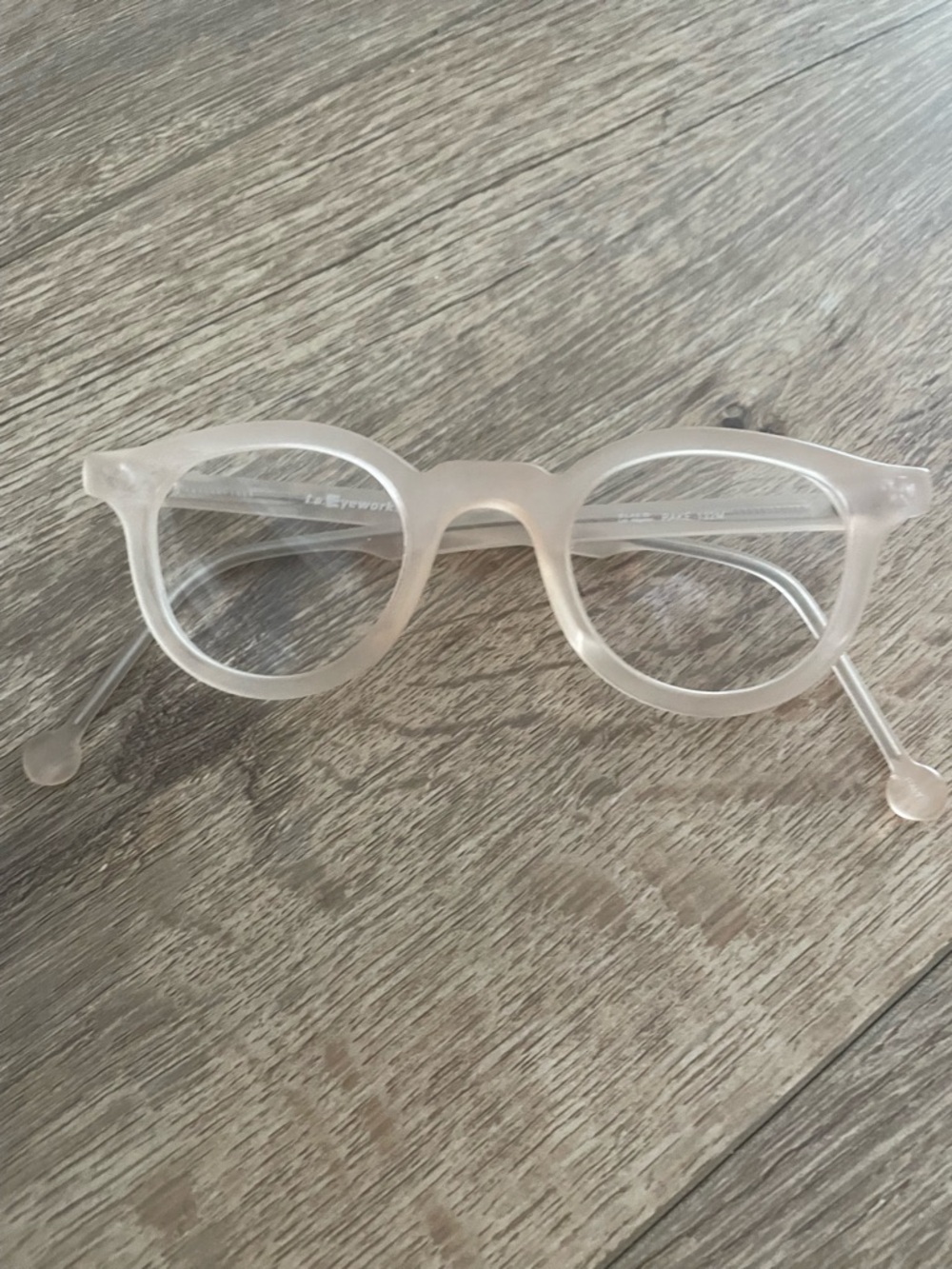 Transparent Round Frame Glasses for Women - Clear Fashion Eyewear
